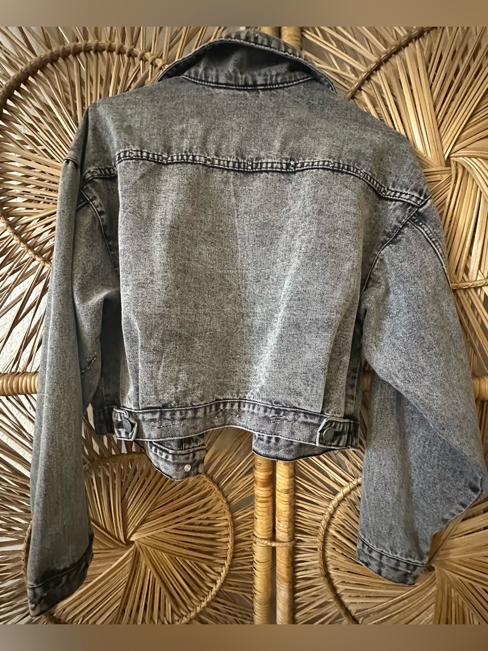 Windsor Washed Gray Cropped Denim Jacket - Picture 3 of 3